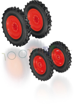 Wielset met Cultuurbanden v. Claas Arion